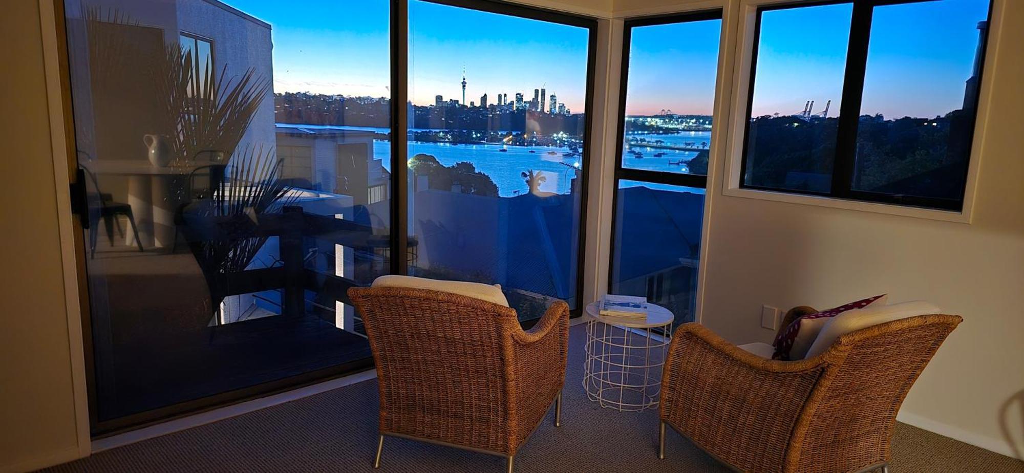 2 Bedroom Home, City And Sea Views Auckland Extérieur photo